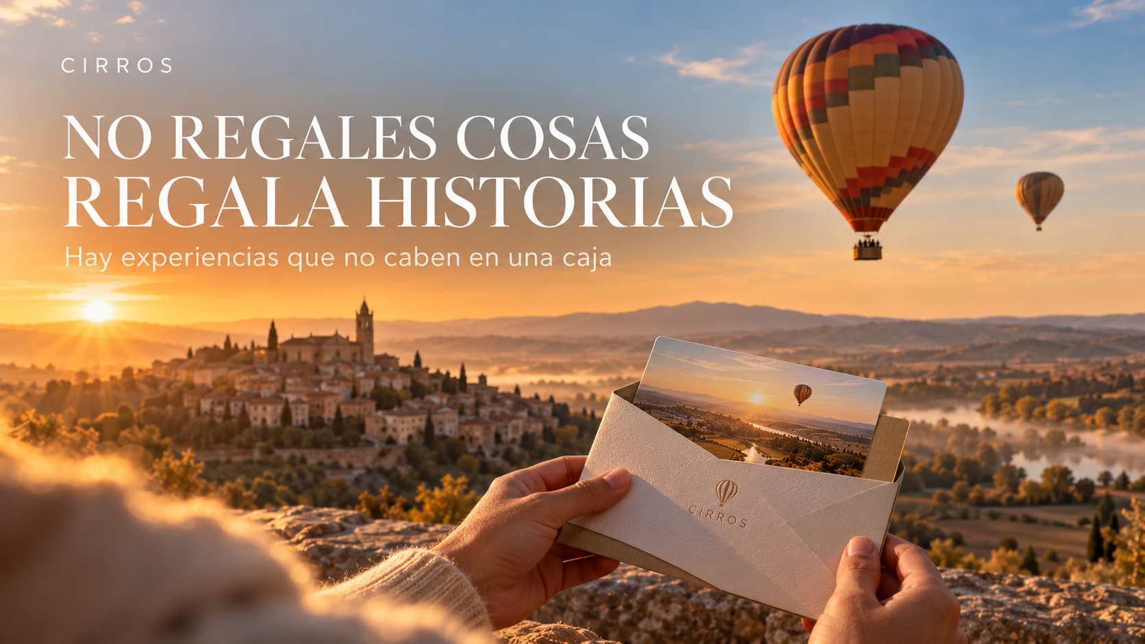 Regala historias al amanecer Vuelo en globo en otoño sobre un paisaje de colores dorados y rojizos